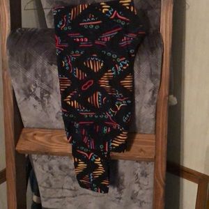 LulaRoe Tall and Curvy leggings